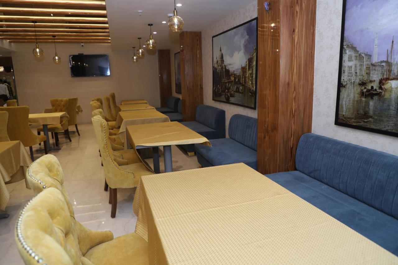 The Royal Class Hotel Gválijar Exteriér fotografie