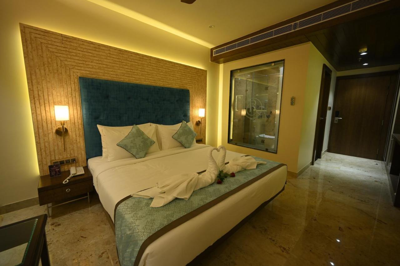 The Royal Class Hotel Gválijar Exteriér fotografie