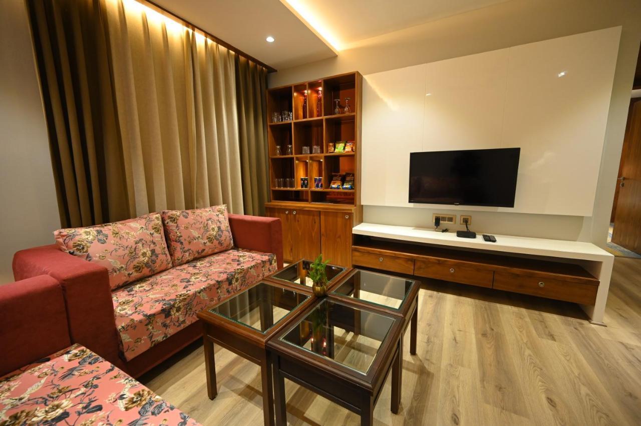 The Royal Class Hotel Gválijar Exteriér fotografie