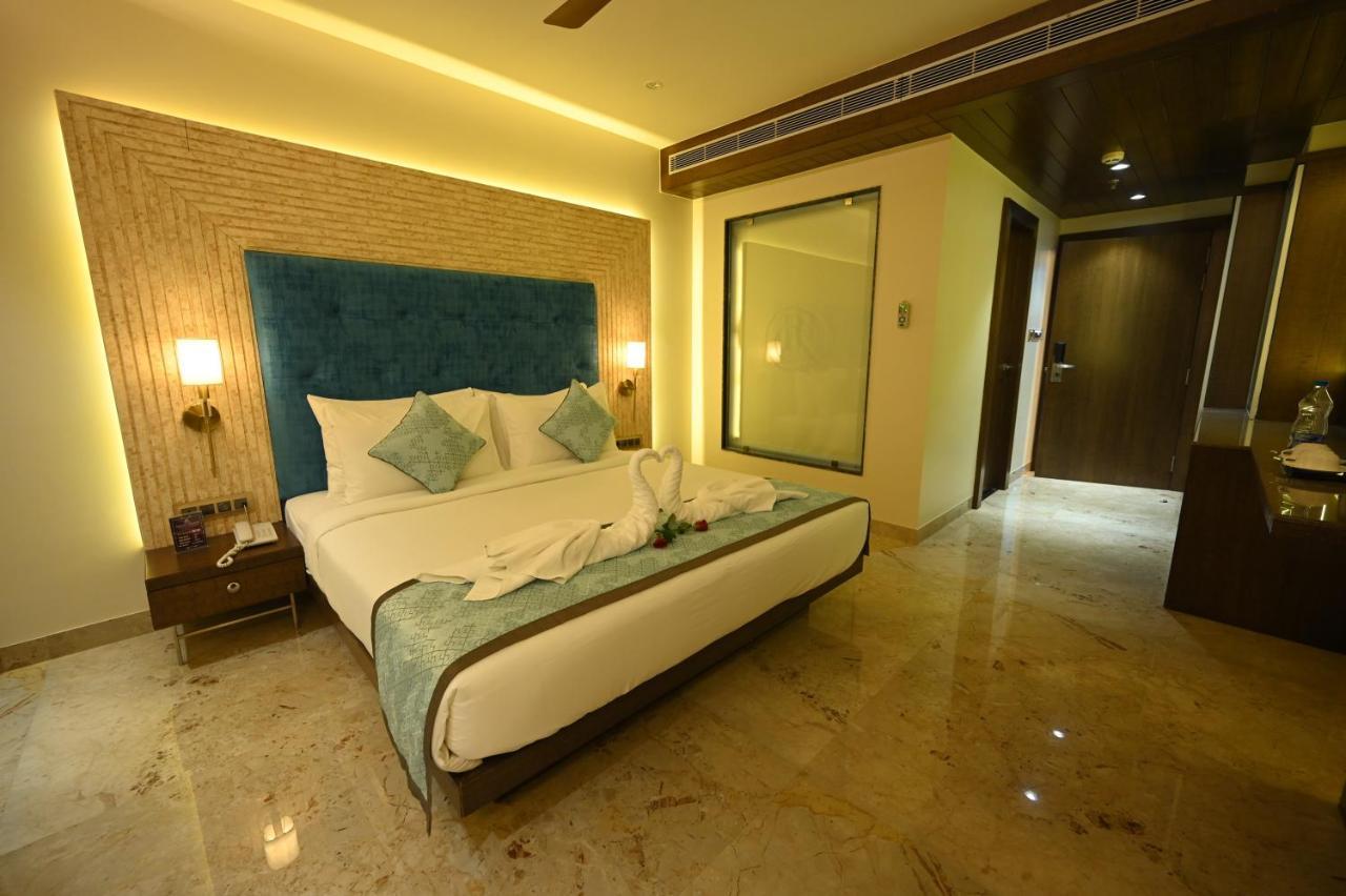 The Royal Class Hotel Gválijar Exteriér fotografie
